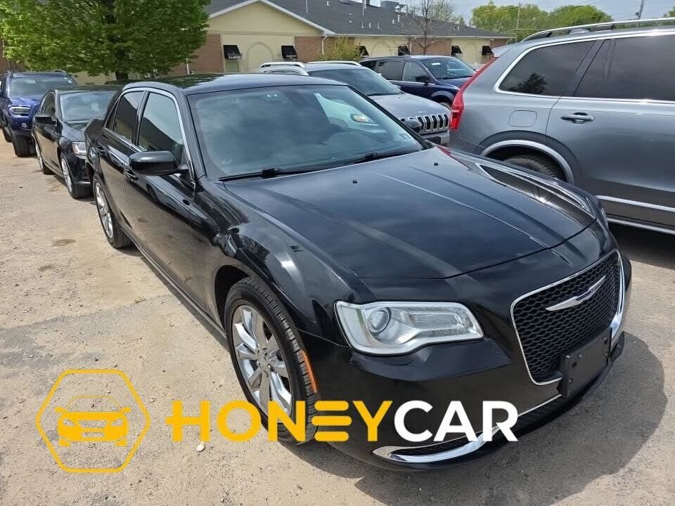 2023 CHRYSLER 300