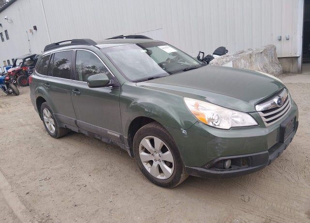 2011 SUBARU Outback