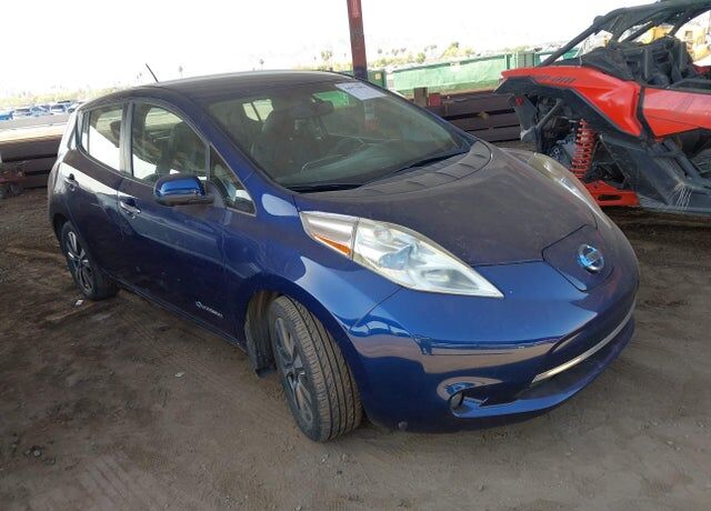 2016 NISSAN Leaf