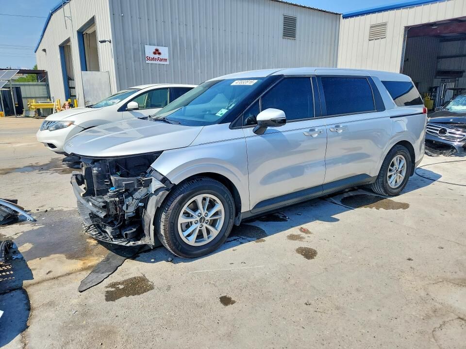 2023 KIA Carnival