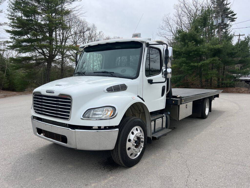 2015 FREIGHTLINER M2