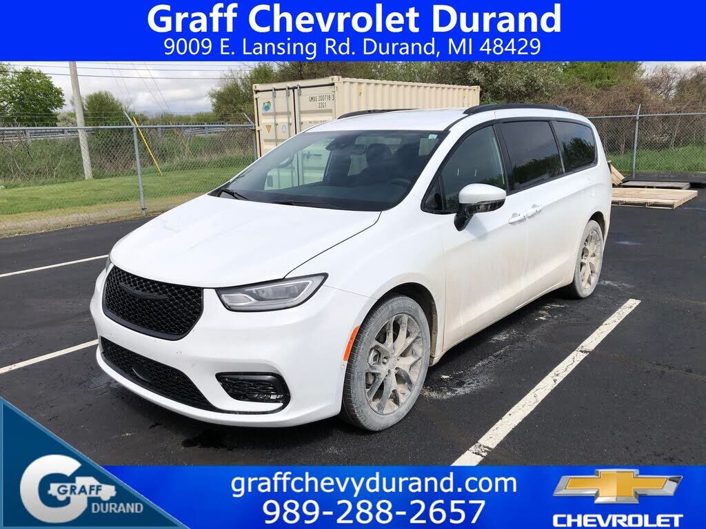 2023 CHRYSLER Pacifica