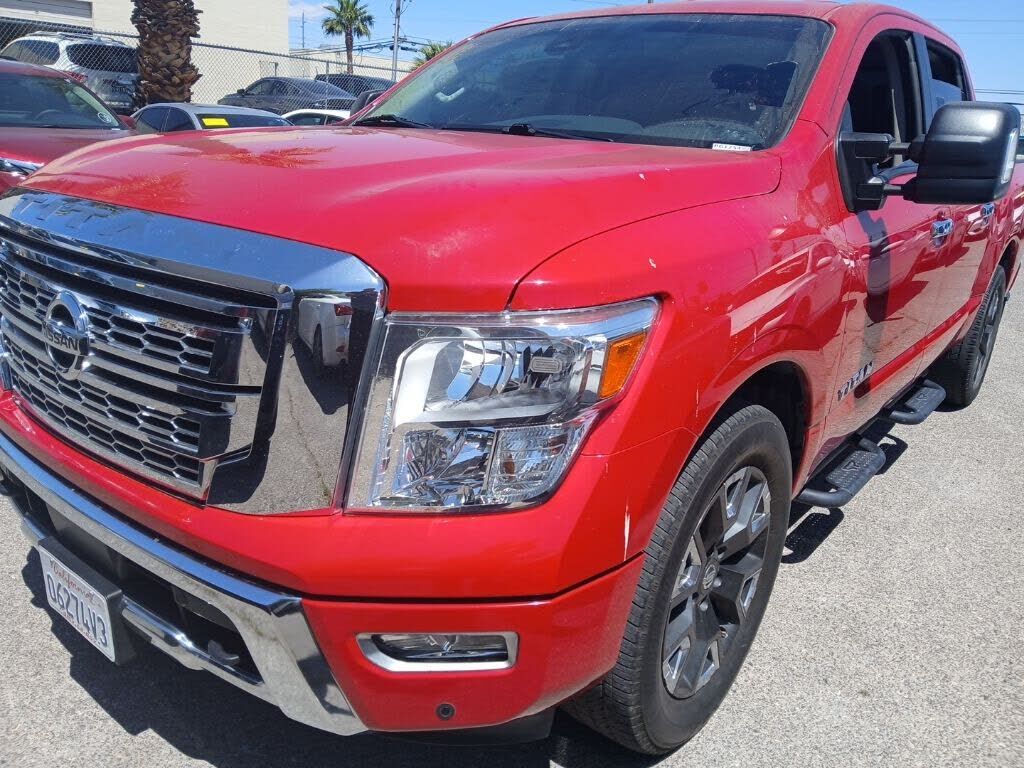 2022 NISSAN Titan
