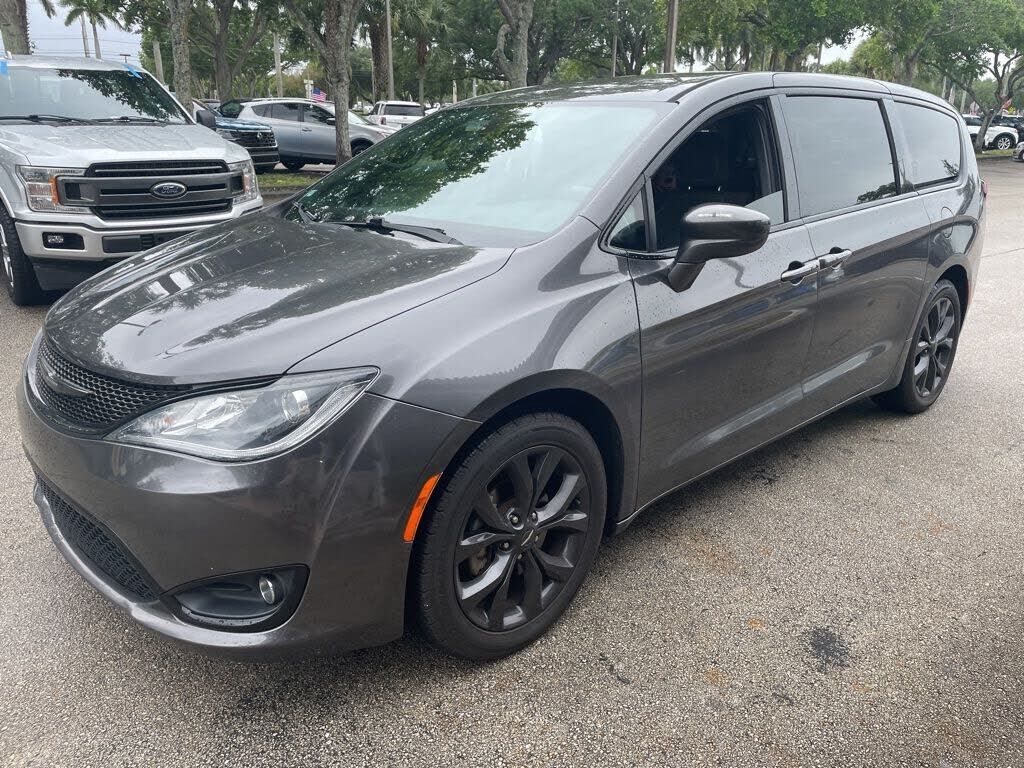 2020 CHRYSLER Pacifica