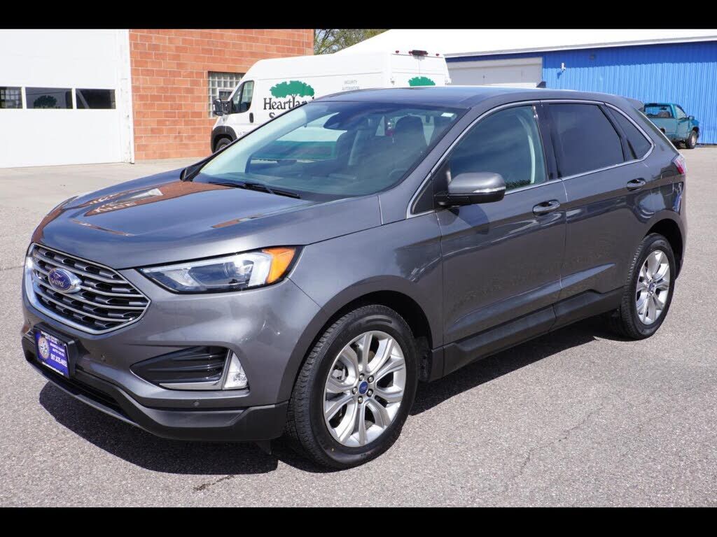 2022 FORD Edge