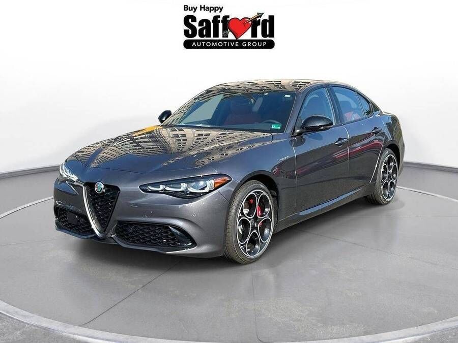 2025 ALFA ROMEO Giulia