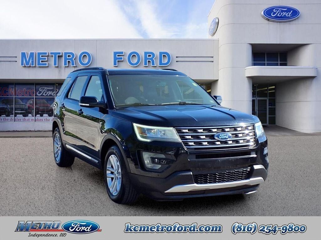 2017 FORD Explorer