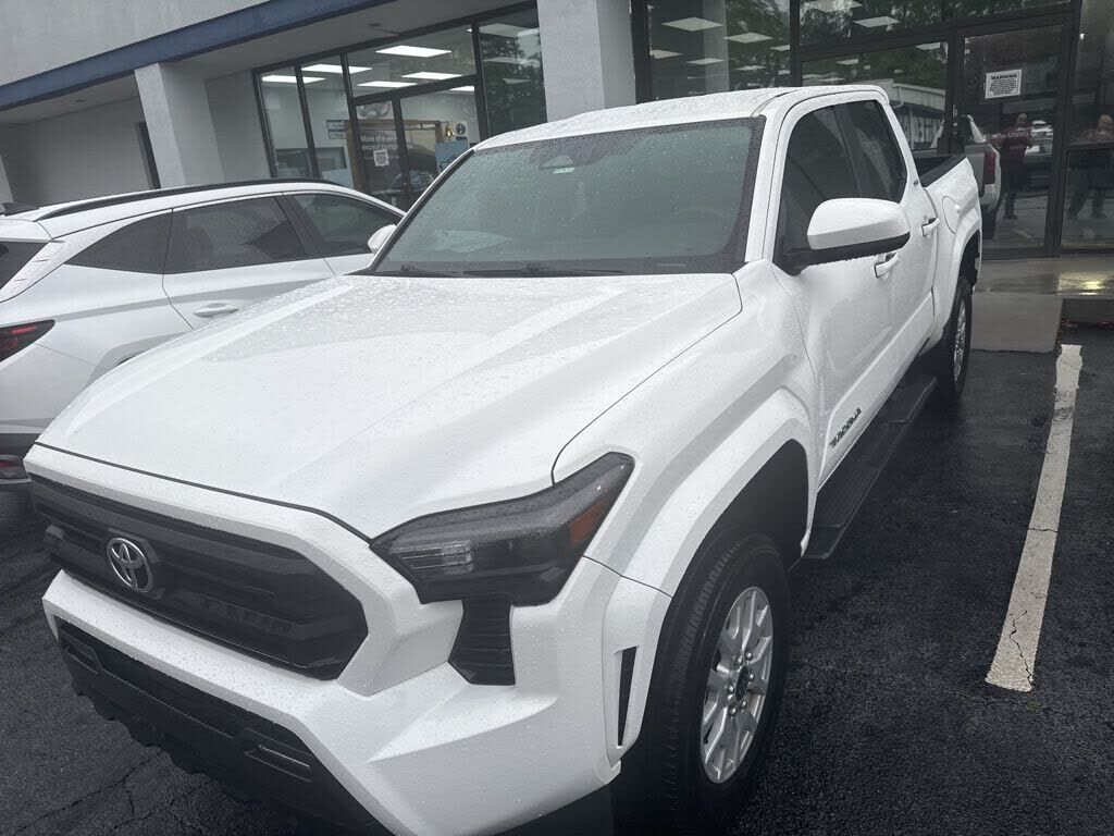 2024 TOYOTA Tacoma