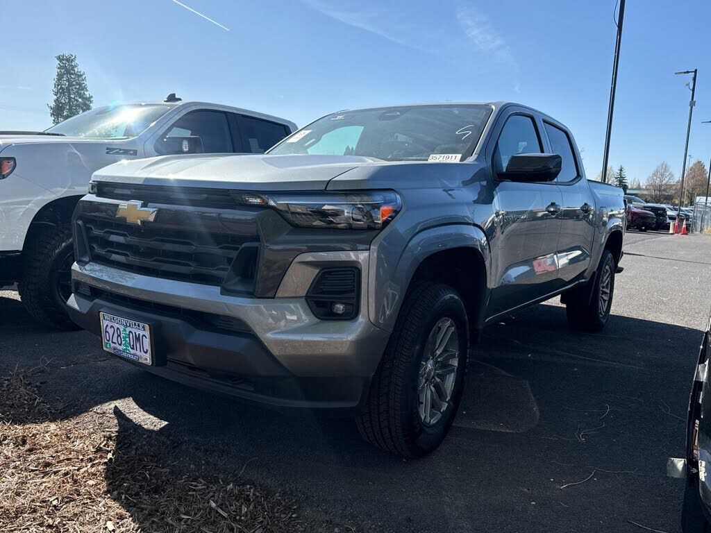 2025 CHEVROLET Colorado