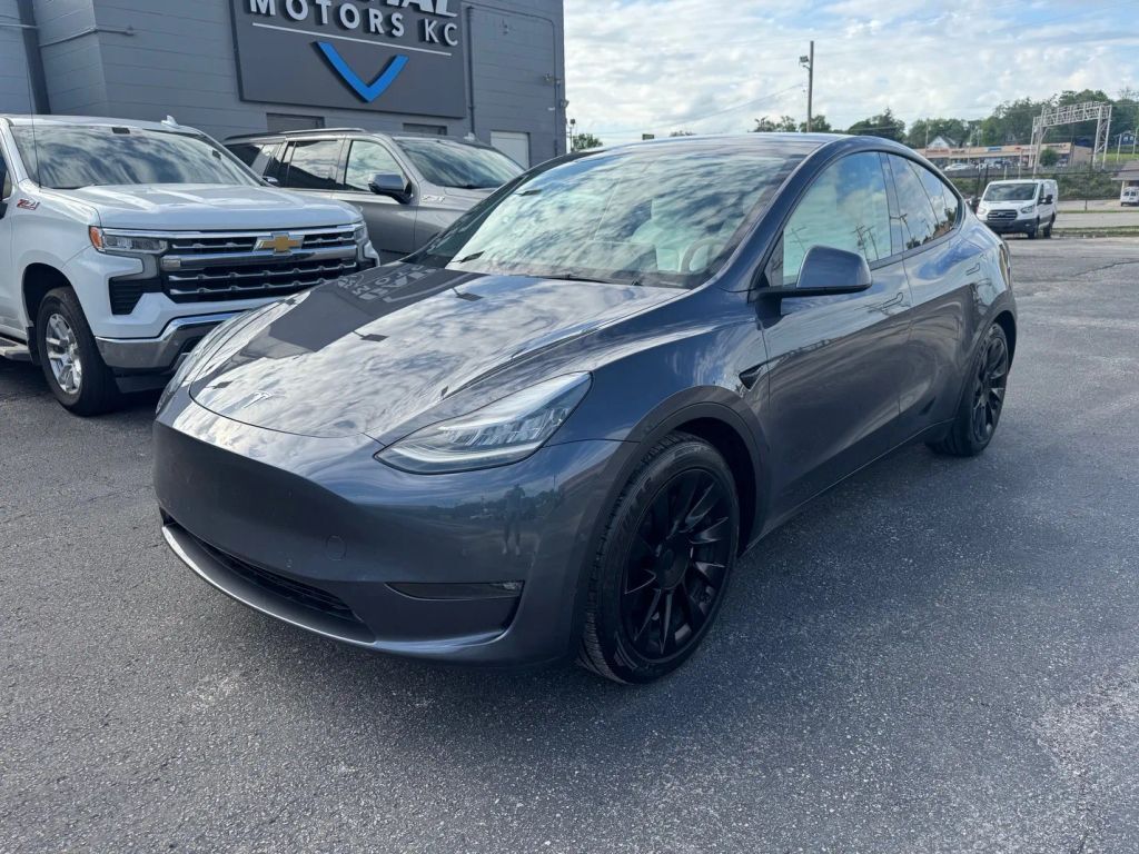 2021 TESLA Model Y