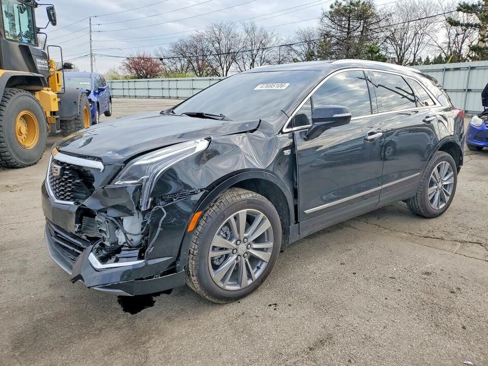 2025 CADILLAC XT5