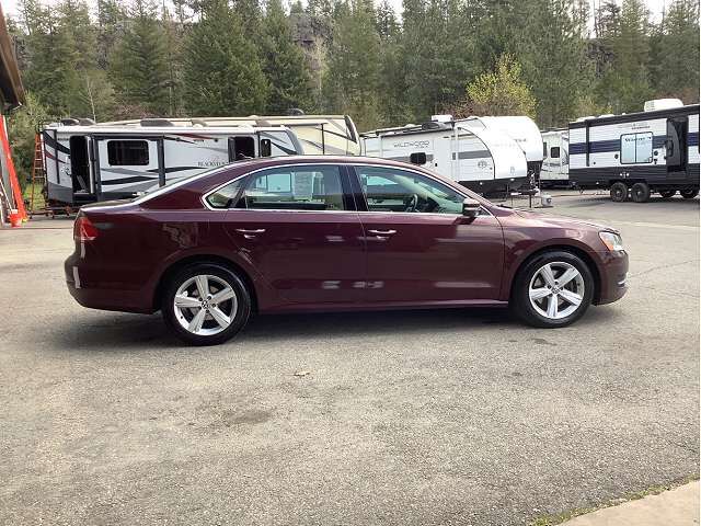 2014 VOLKSWAGEN Passat