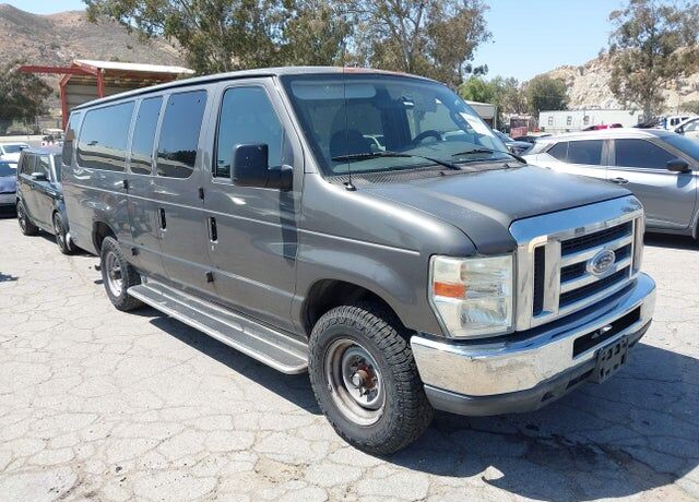 2008 FORD E-350