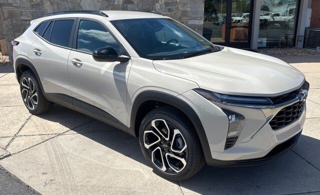 2026 CHEVROLET Trax