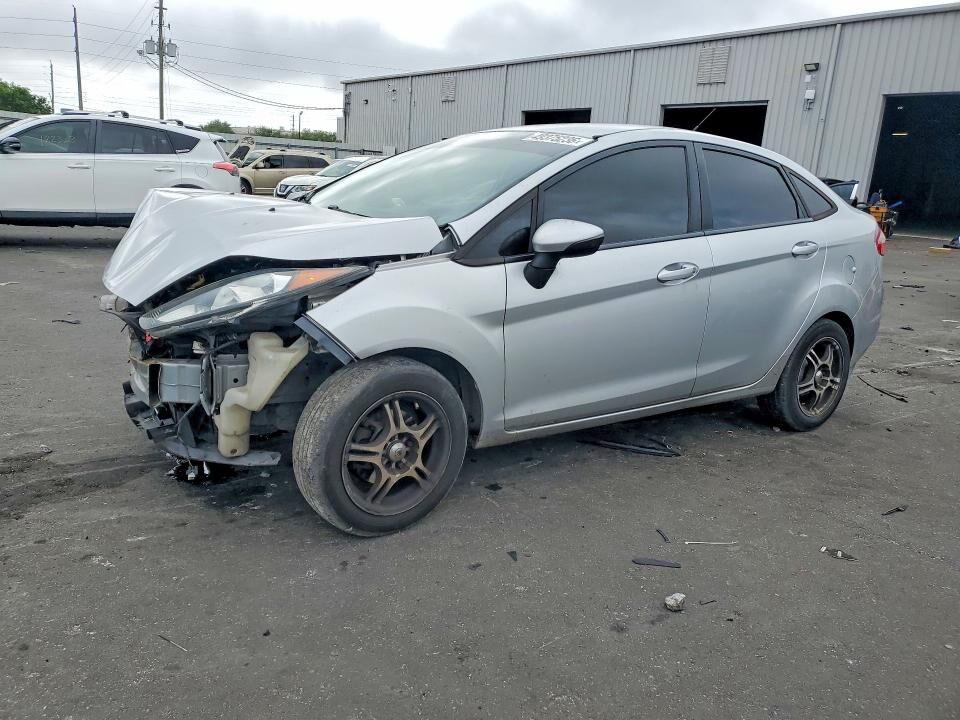 2014 FORD Fiesta