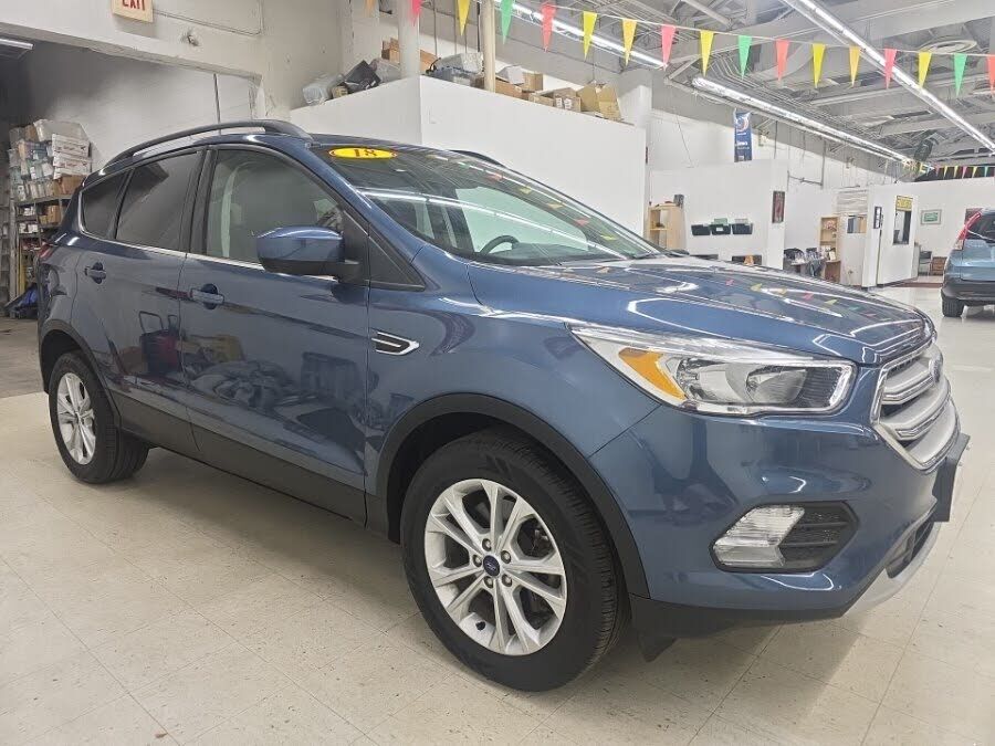 2018 FORD Escape