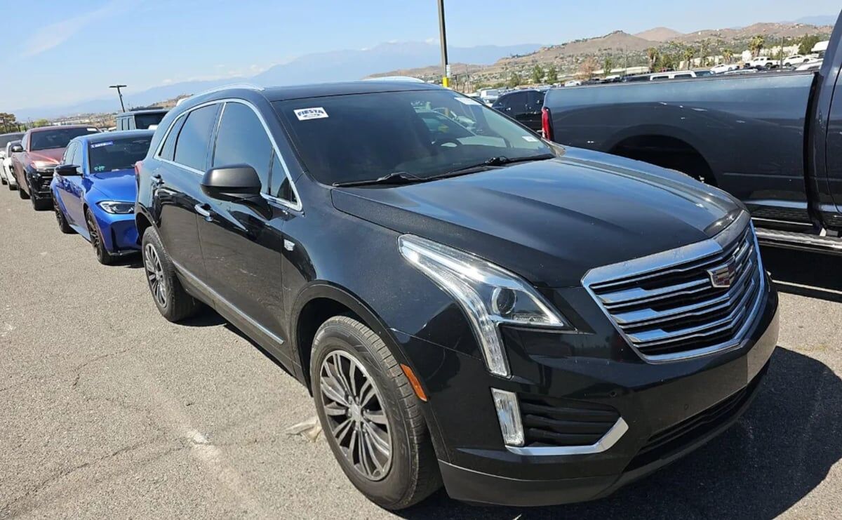 2017 CADILLAC XT5