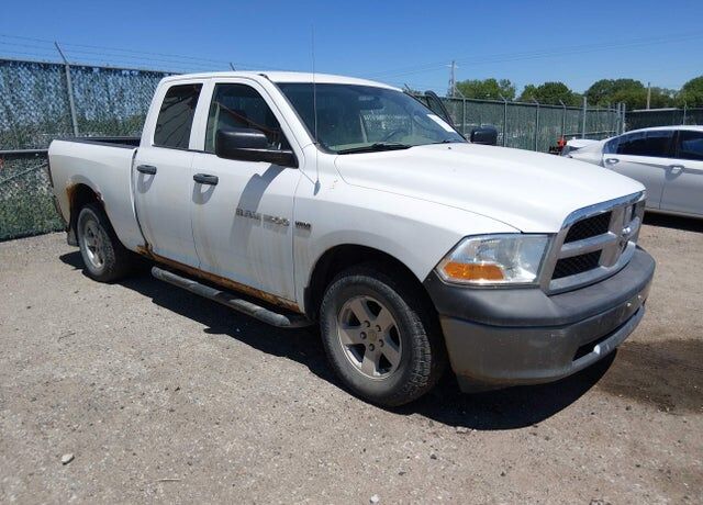 2011 DODGE Ram