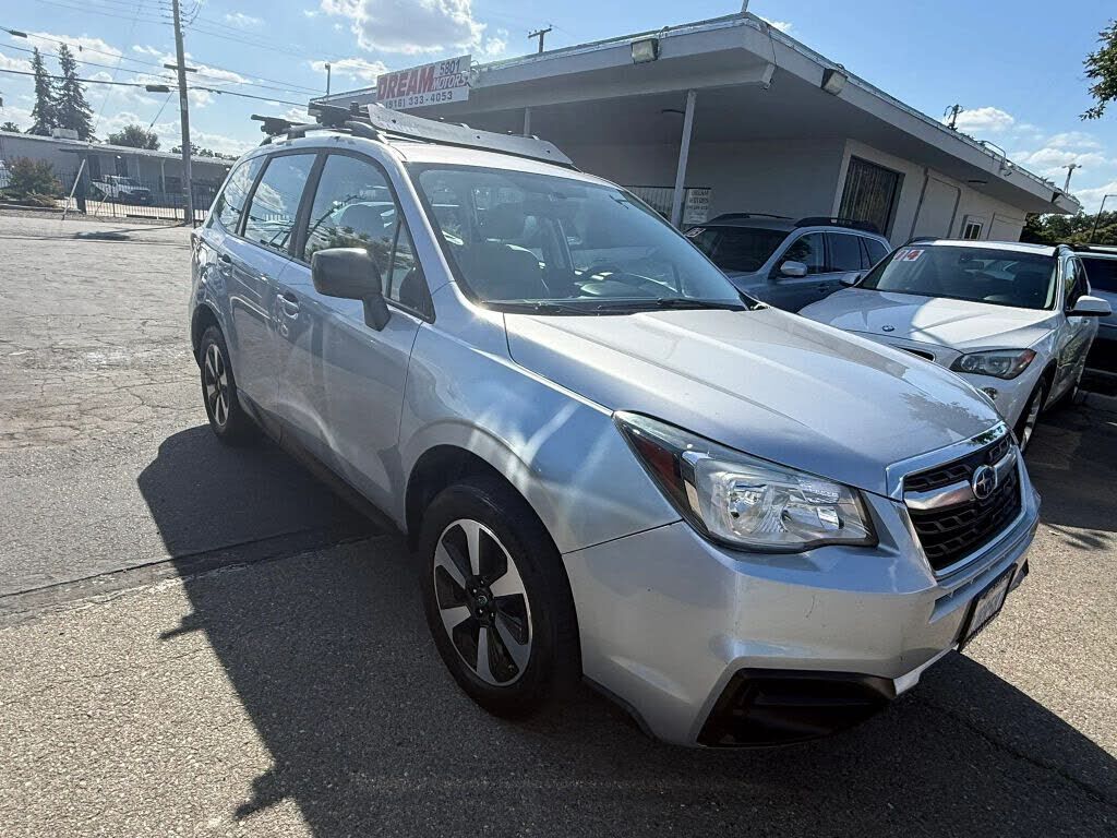2017 SUBARU Forester