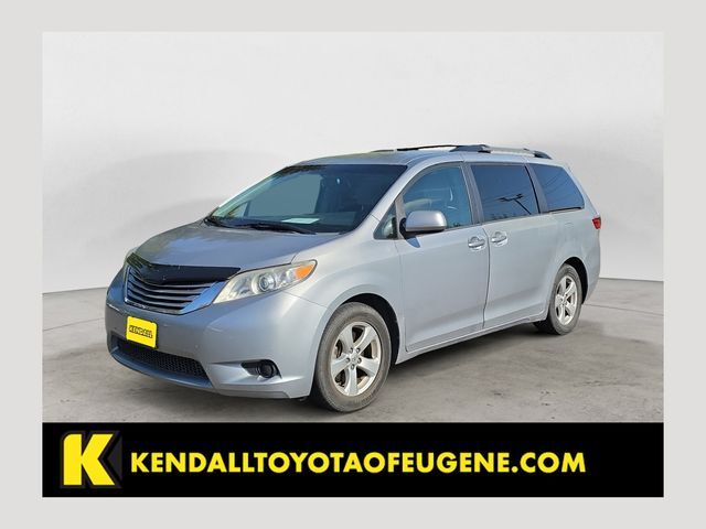 2016 TOYOTA Sienna