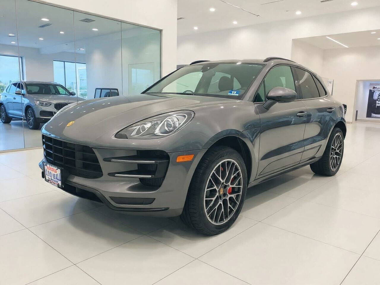 2015 PORSCHE Macan