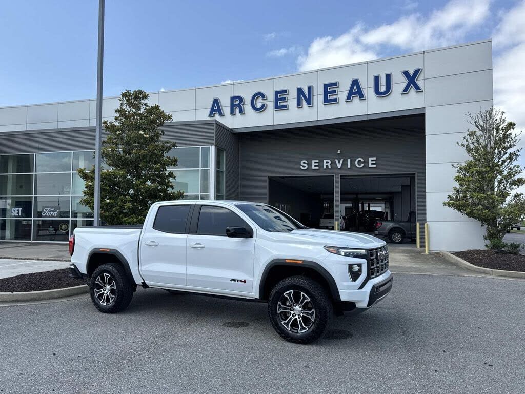 2024 GMC Canyon