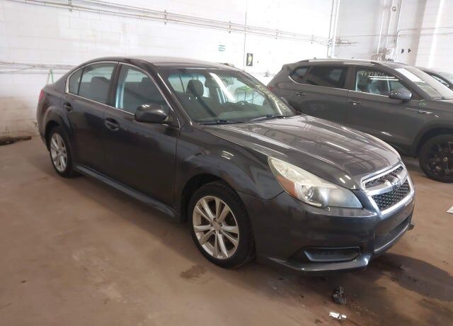 2013 SUBARU Legacy