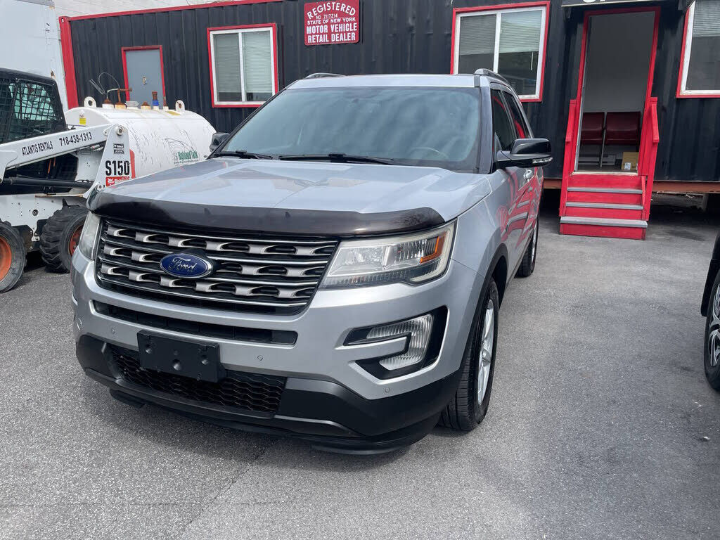 2017 FORD Explorer