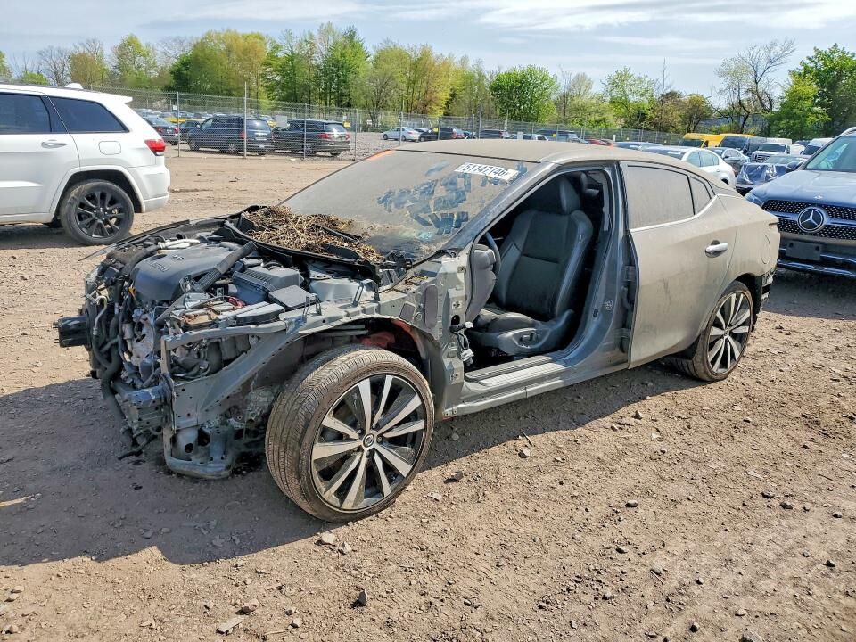 2016 NISSAN Maxima