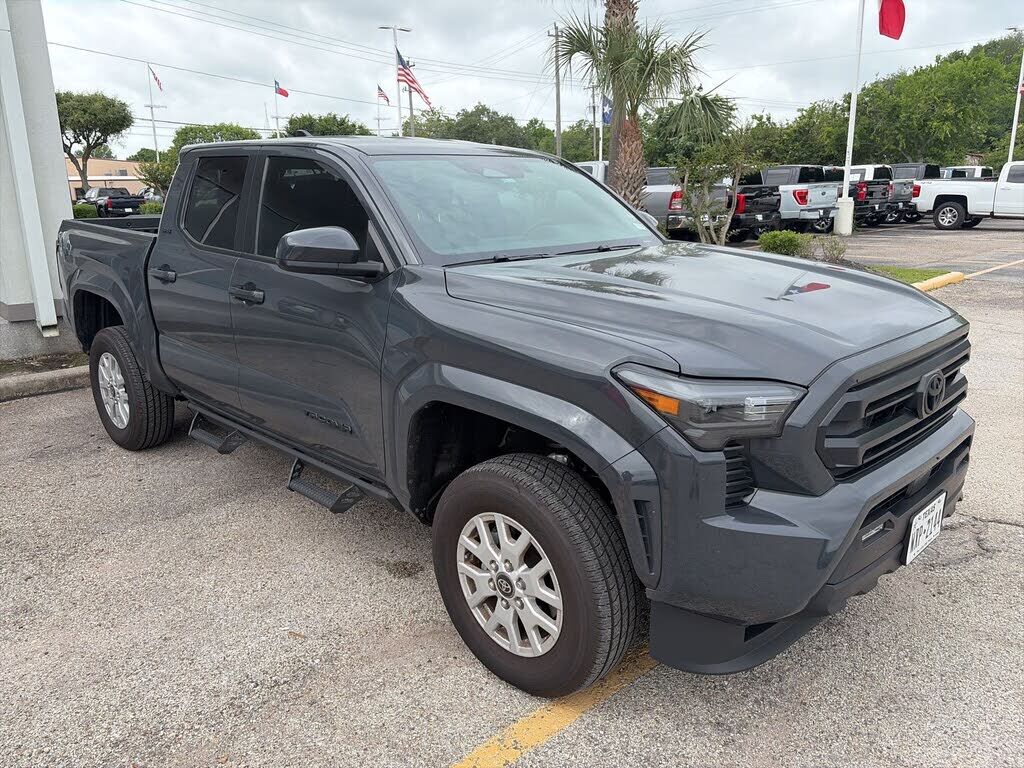 2025 TOYOTA Tacoma