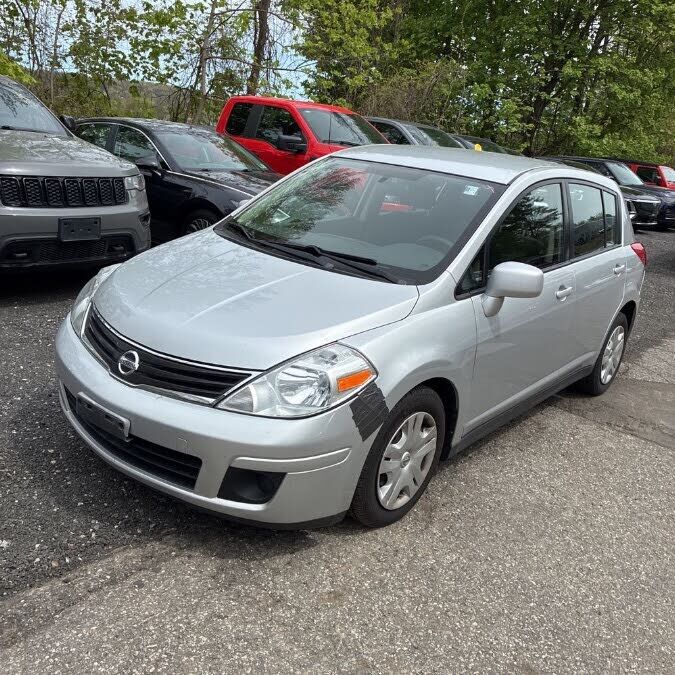 2012 NISSAN Versa