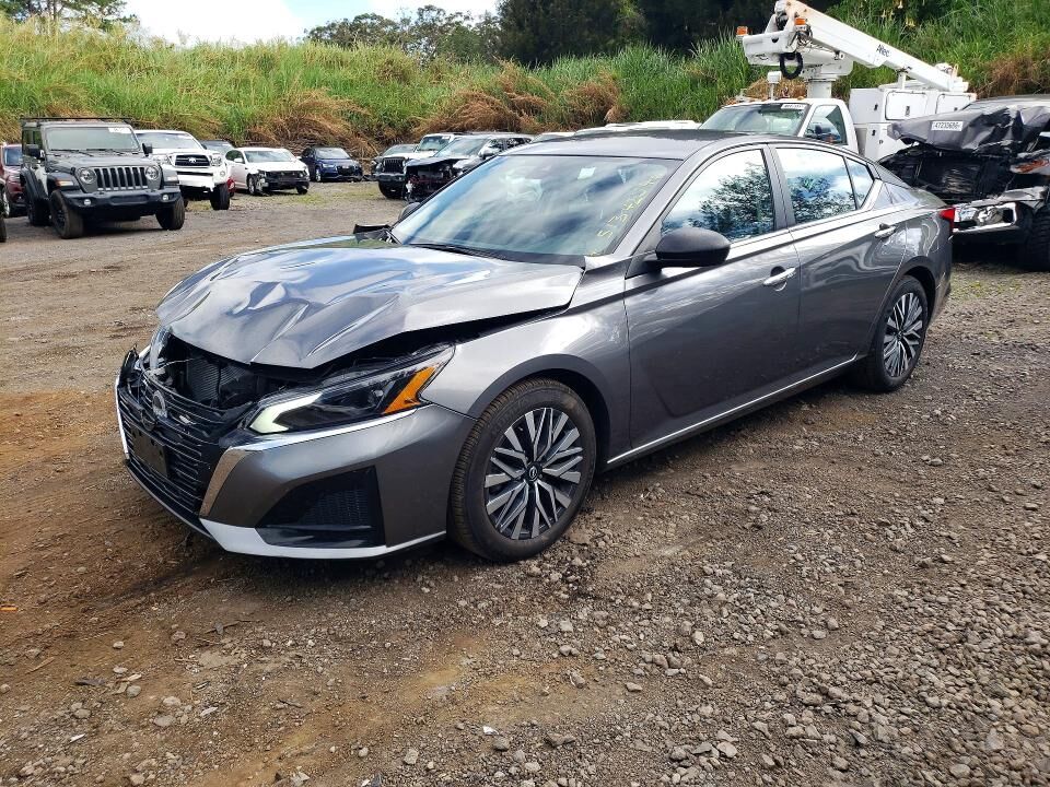 2025 NISSAN Altima