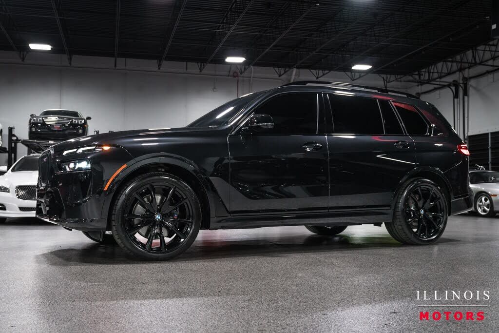 2024 BMW X7