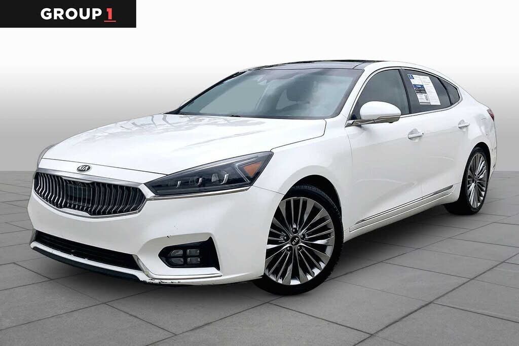 2019 KIA Cadenza