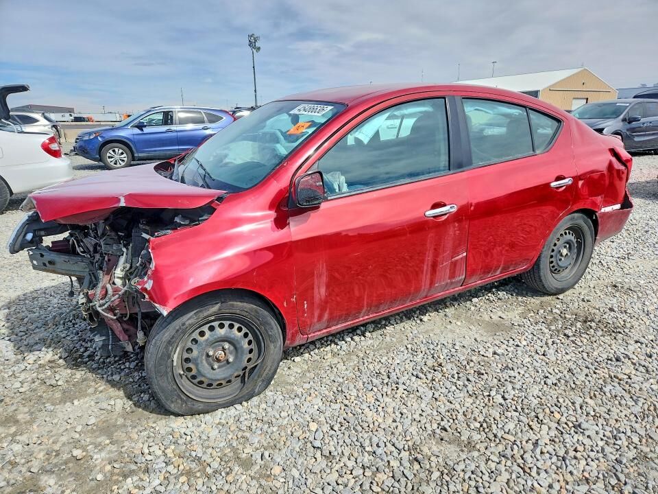 2012 NISSAN Versa
