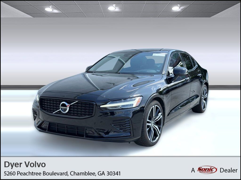 2022 VOLVO S60