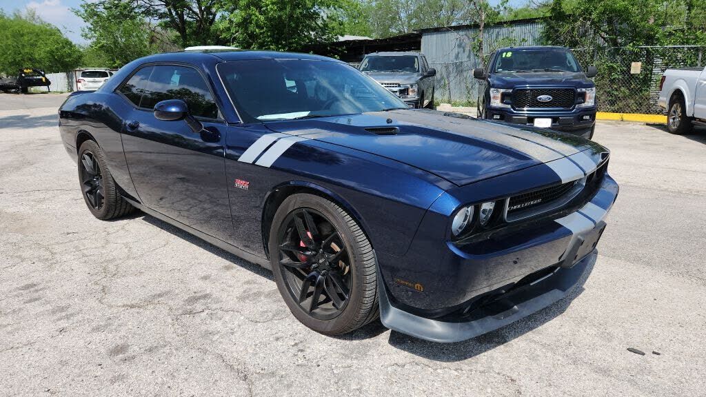 2013 DODGE Challenger