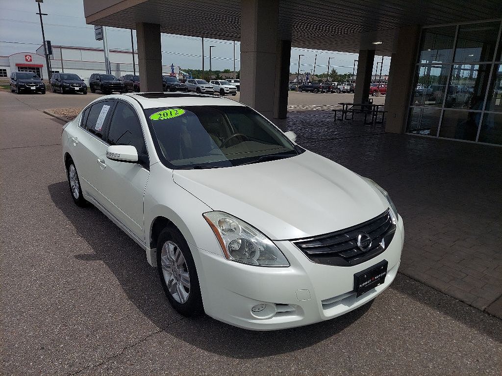 2012 NISSAN Altima