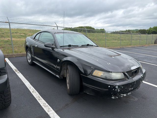 2004 FORD Mustang