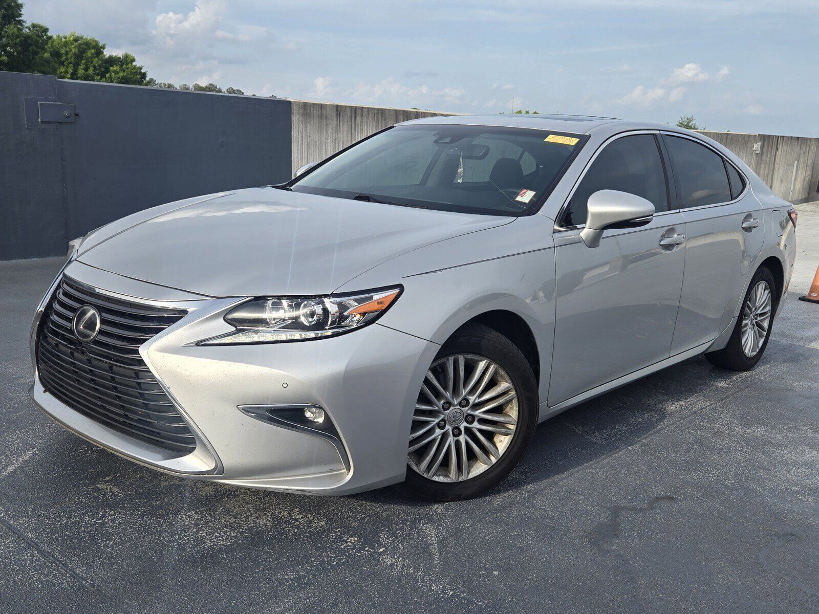 2017 LEXUS ES