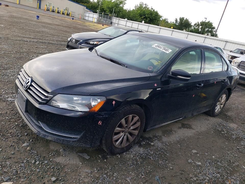 2013 VOLKSWAGEN Passat