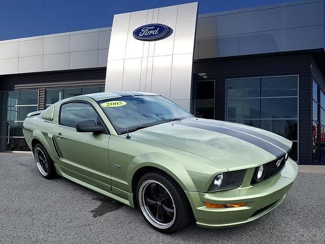 2005 FORD Mustang