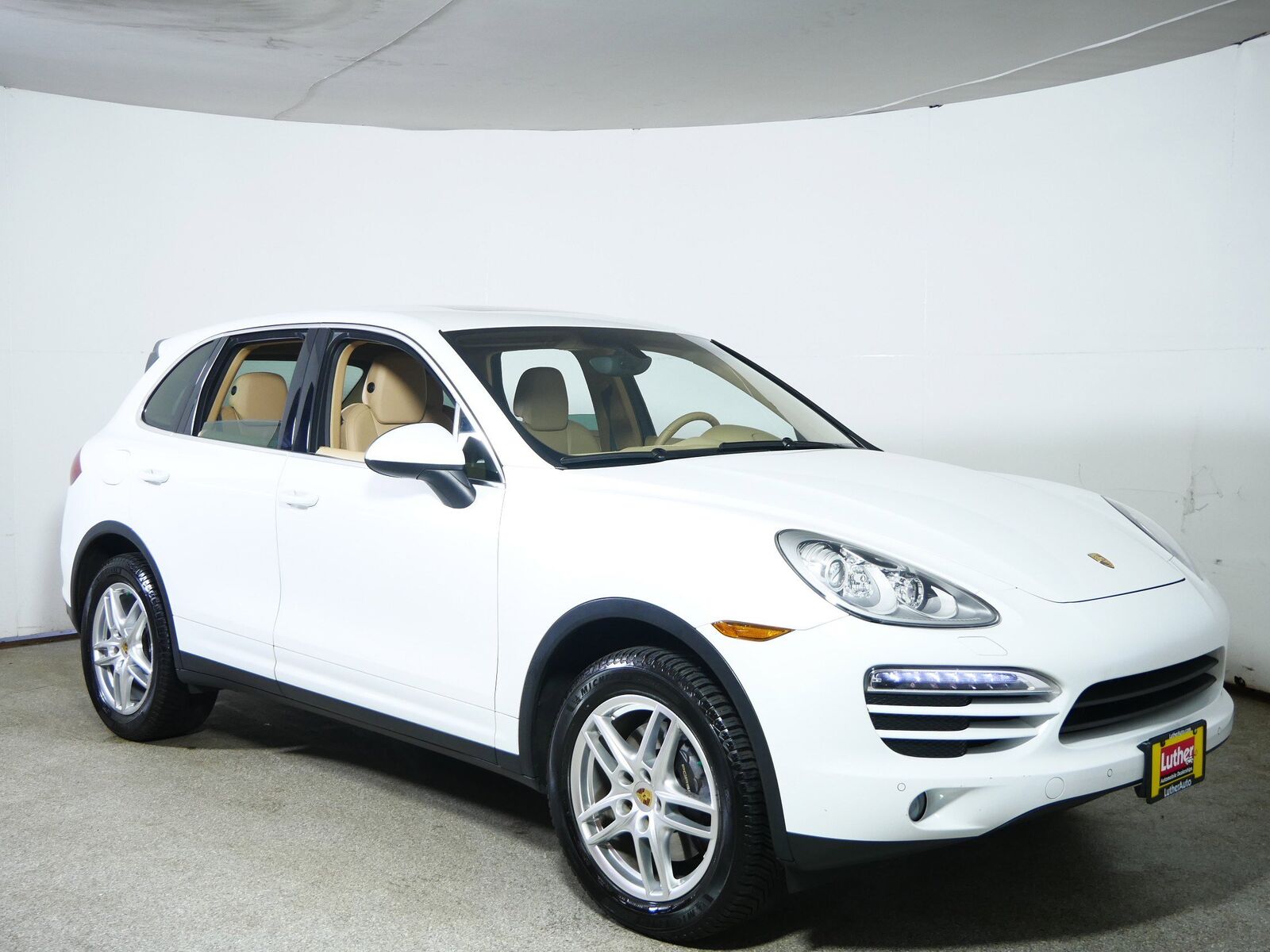 2014 PORSCHE Cayenne