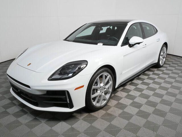 2024 PORSCHE Panamera