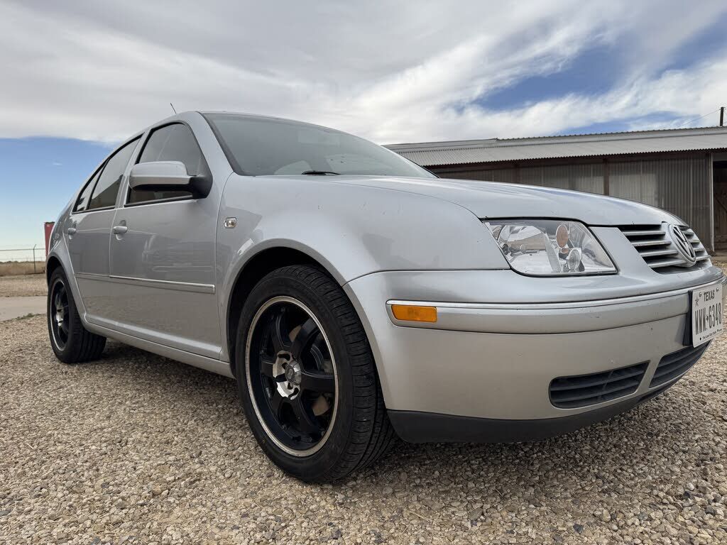 2004 VOLKSWAGEN Jetta