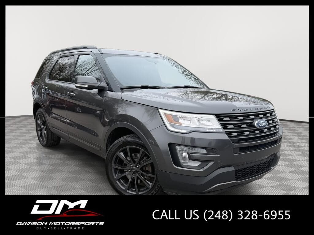 2017 FORD Explorer