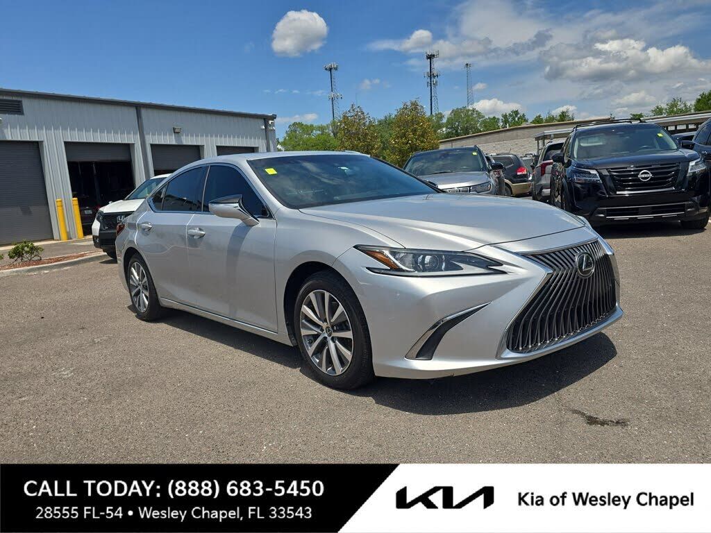 2021 LEXUS ES