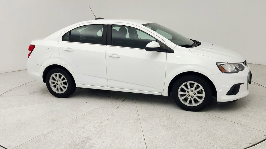 2017 CHEVROLET Sonic