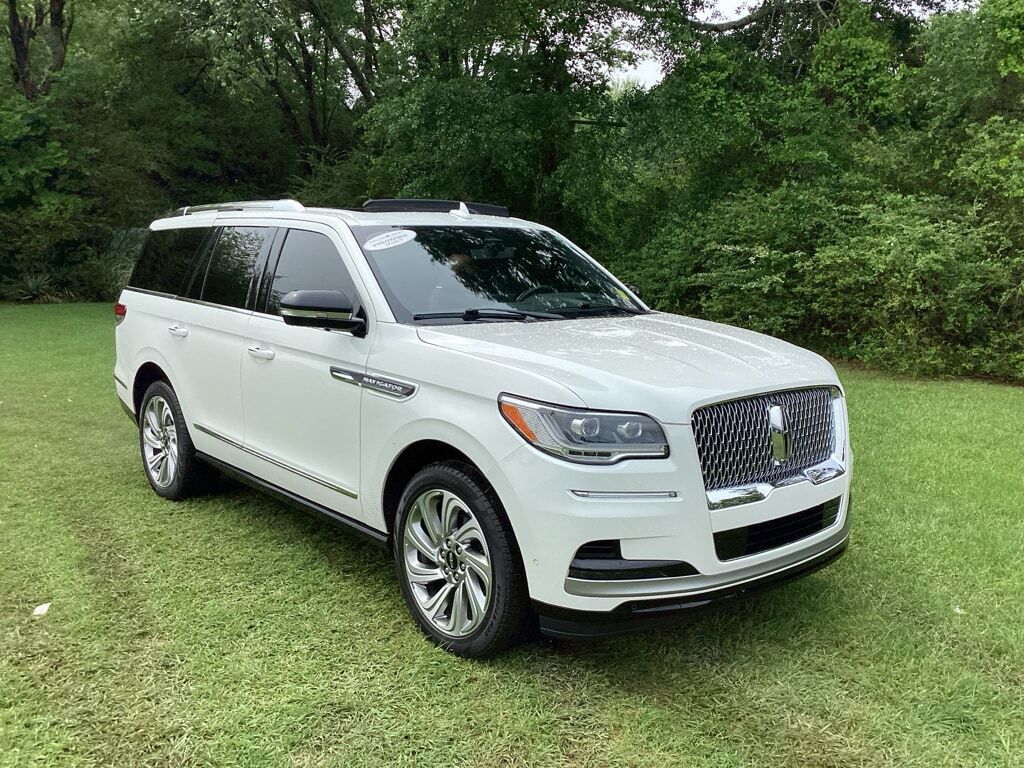 2024 LINCOLN Navigator