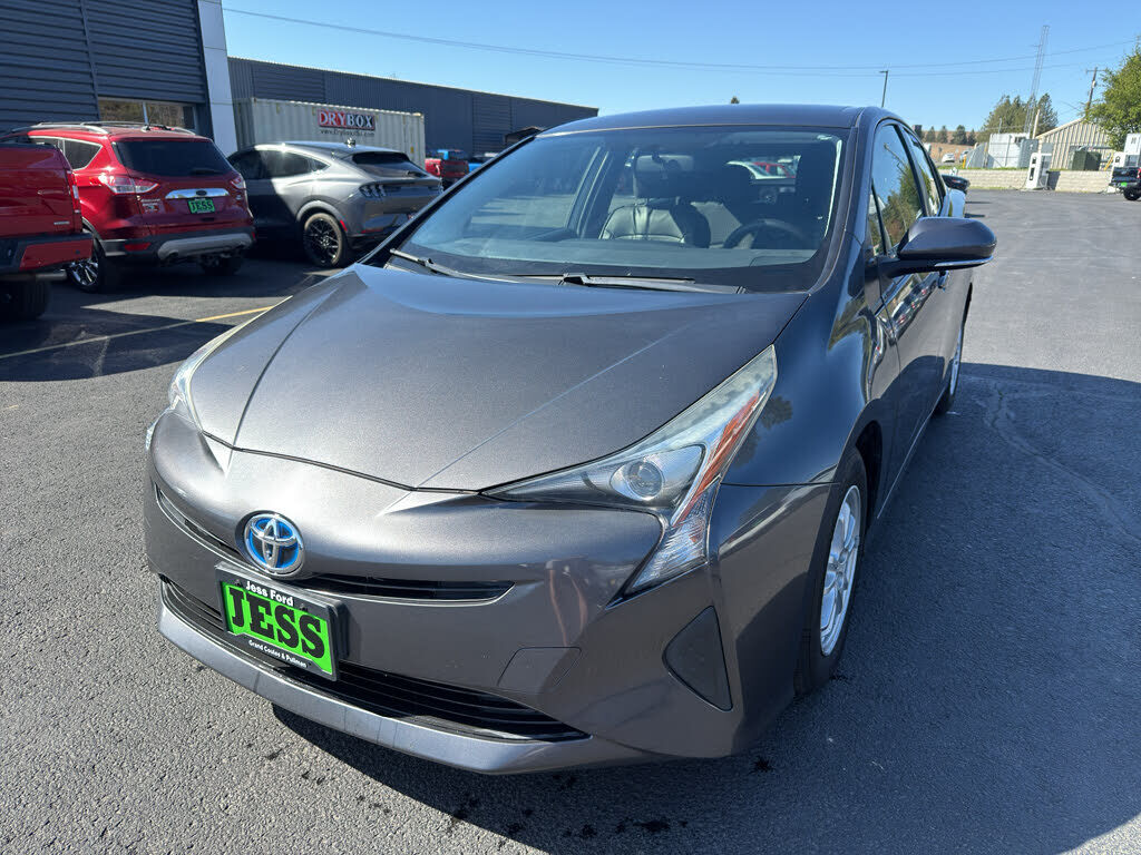 2016 TOYOTA PRIUS